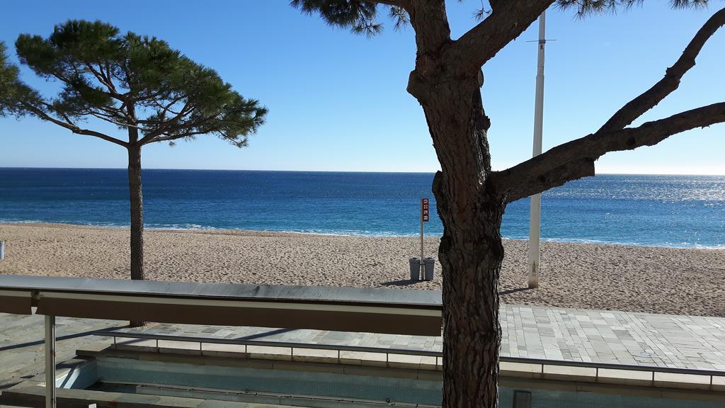Apartamentos Catalunya プラヤ・デアロ エクステリア 写真