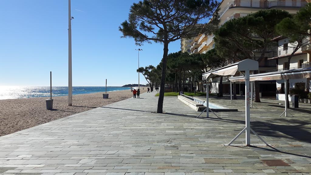 Apartamentos Catalunya プラヤ・デアロ エクステリア 写真