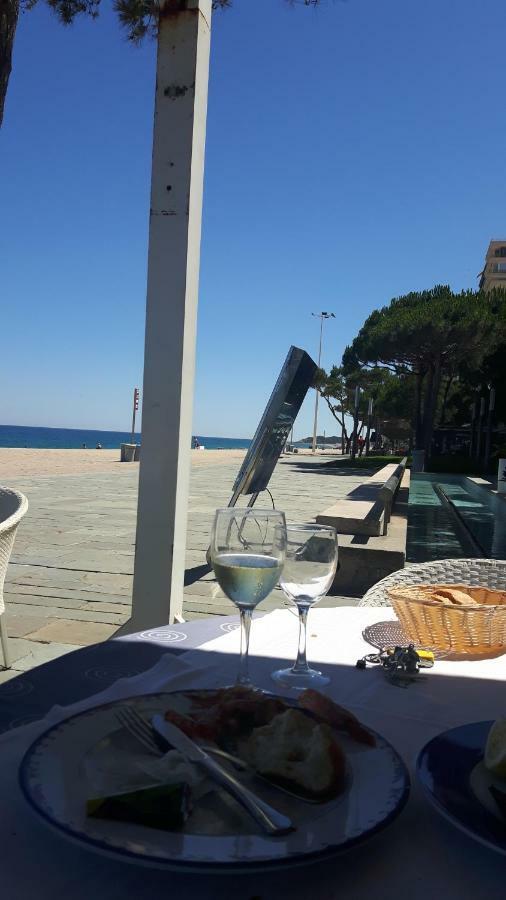 Apartamentos Catalunya プラヤ・デアロ エクステリア 写真